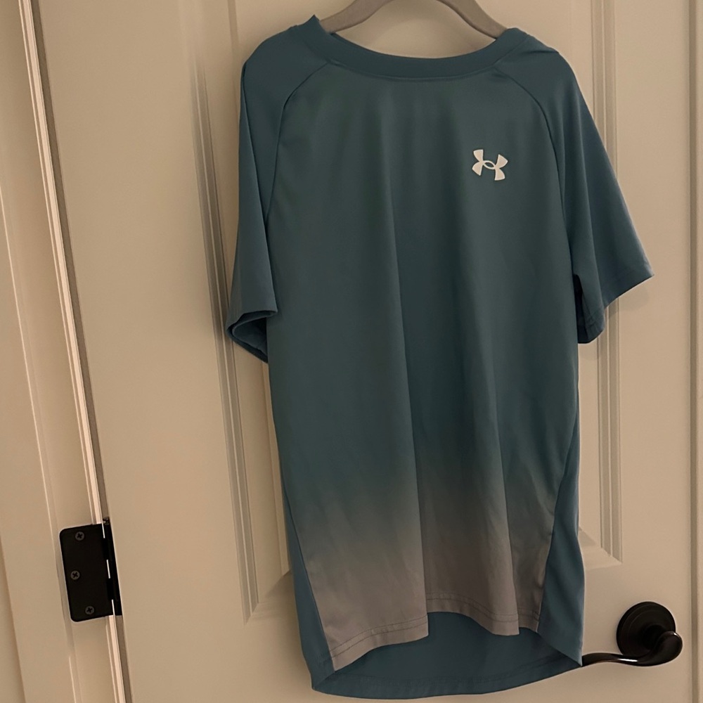 Under Armour kids Teal and Gray Short Sleeve Tee dri fit